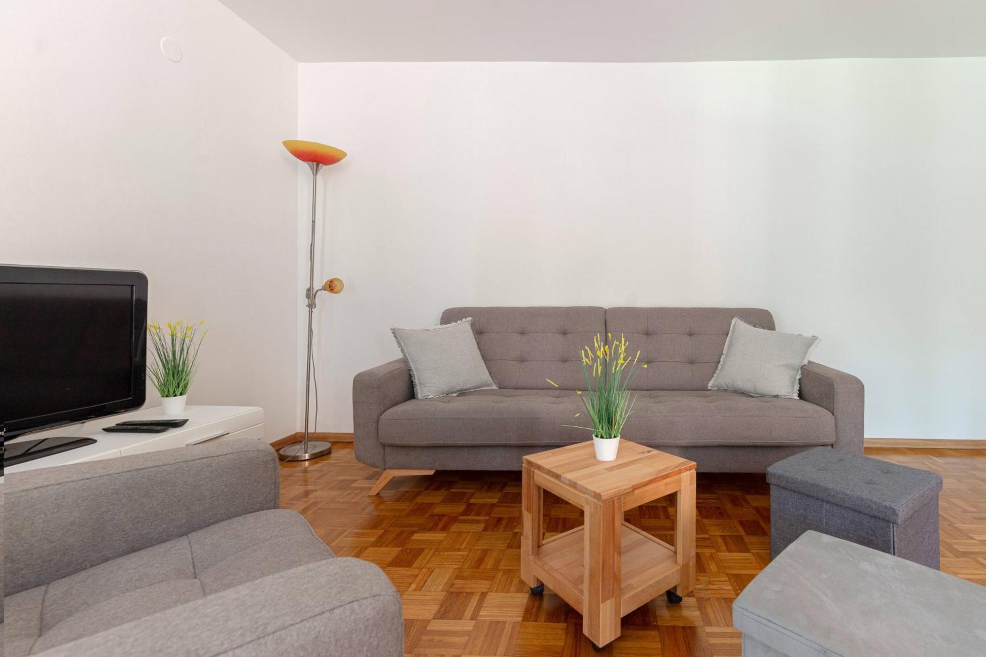 Apartma Angela Ljubljana Dış mekan fotoğraf
